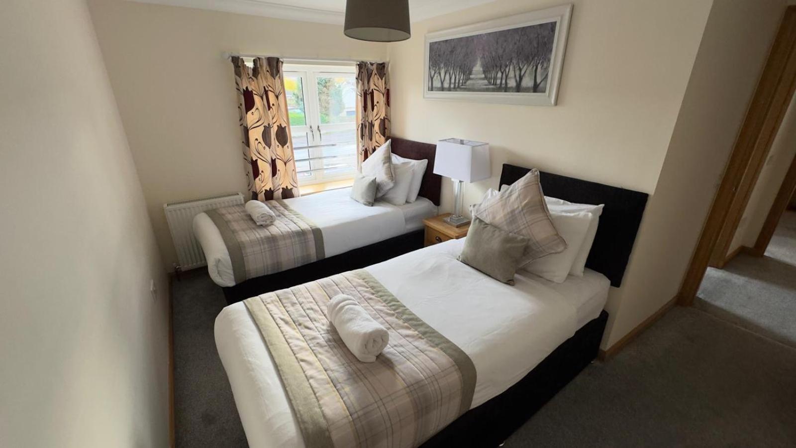 The Waverley Inn Holiday Homes インヴァネス エクステリア 写真